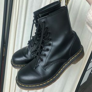 Dr. Martens 1460 Smooth Leather Black Boots Size 8